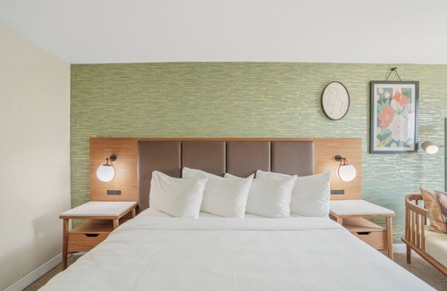 Bedford Hotel | Kozy Hotel Dallas DFW Airport Area West