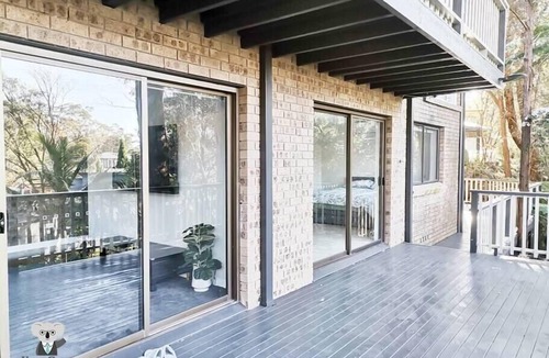 Cherrybrook House | KozyGuru | Cherrybrook Tranquil Retreat 2BR +Pool