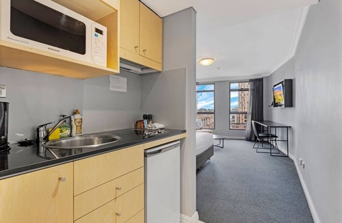 Haymarket Apartment | KozyGuru | Haymarket Great view Studio