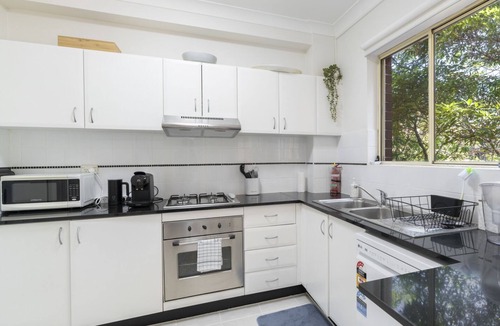 Homebush West Apartment | Kozyguru | Homebush West | 3-Beds Apt With Parking