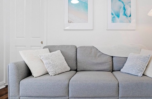 Kirribilli Apartment | KozyGuru | Kirribilli | Opera House View 2 Bed Apt