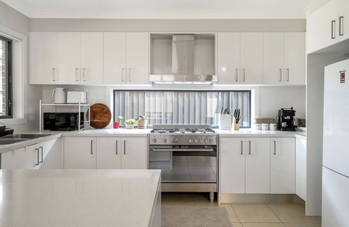 Marsden Park House | KozyGuru | Marsden Park | Charming 5Bed + Backyard