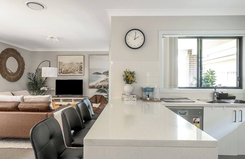 Marsden Park House | KozyGuru | Marsden Park | Charming 5Bed + Backyard