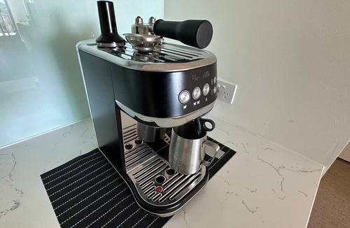 Wentworth Point Apartment | KozyGuru | Wentworth Point | 1 Bed Waterview Apt