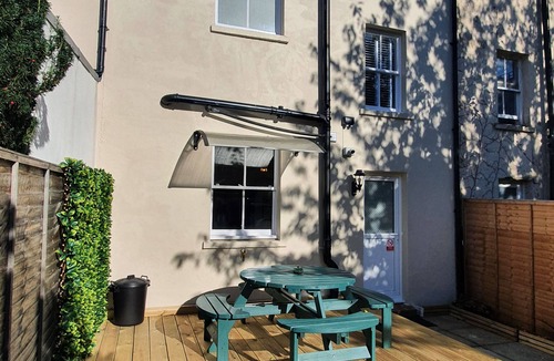 Southampton City Centre House | Kraken House * Enchanting Townhouse * Free Parking * Oxford Street