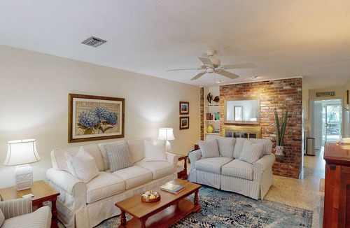 Jekyll Island House | Krewer Duplex 2 bedrooms, 2 bathrooms