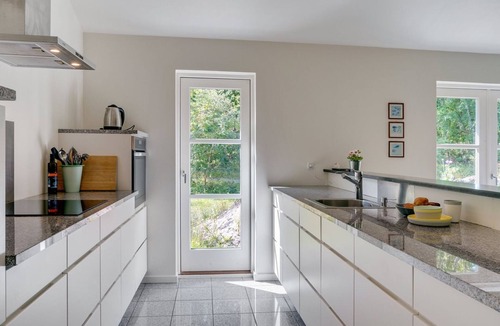 Hou House | "Kringfod" - 590m from the sea by Interhome