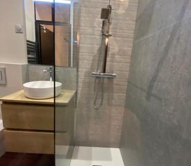 Armentieres House | KRISKO parking privé et clos