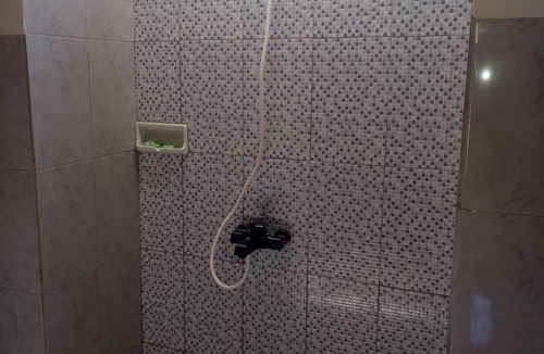 Sekotong Barat House | Krisna Bungalows & Restaurant