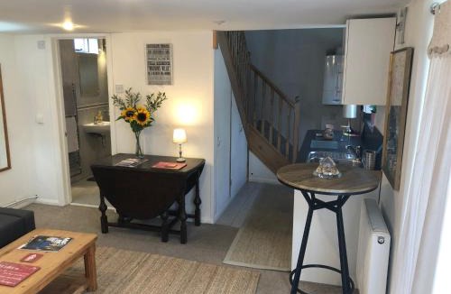 Horsham Apartment | Kristina's Coach House