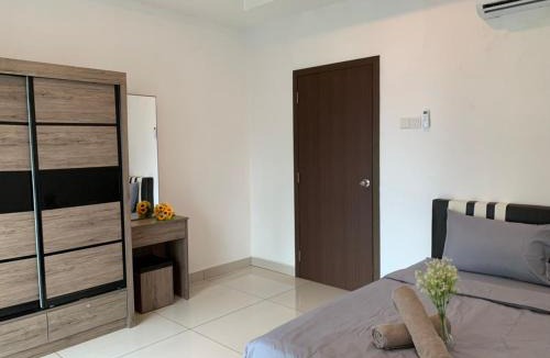 Taman Century Apartment | KSL Desplanade By Antlerzone