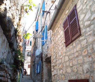 Betina House | Kuća Get