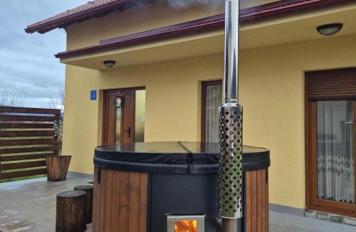 Otocac House | Kuća Trota - sauna, HOT TUB