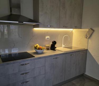 Vrlika Apartment | Kuća za odmor Elena