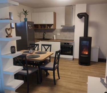 Brinje House | Kuća za odmor IVA