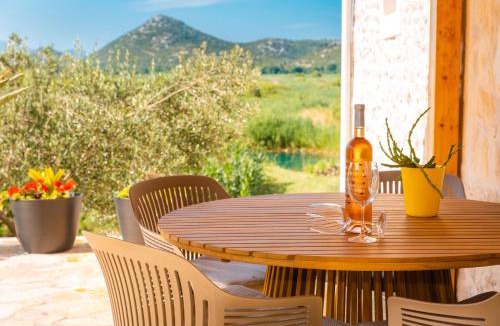 Ploce House | Kuća za odmor Mare