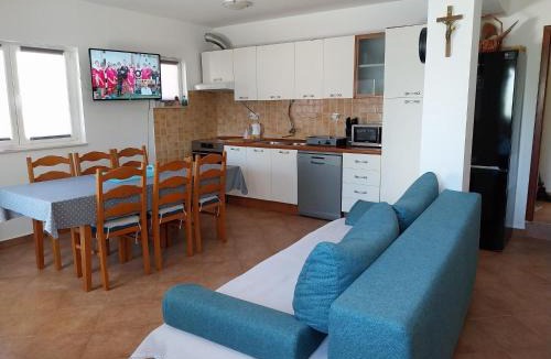 Brijesta Apartment | Kuća za odmor >Maro<