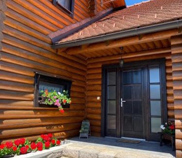 Otocac House | Kuća za odmor Marta