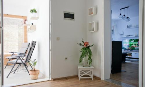 Podbablje Apartment | Kućica u cvijeću