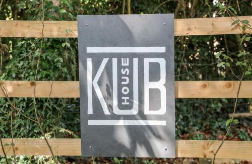 Tring House | Kub House