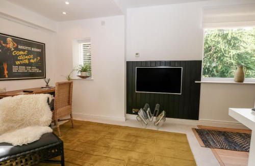 Tring House | Kub House