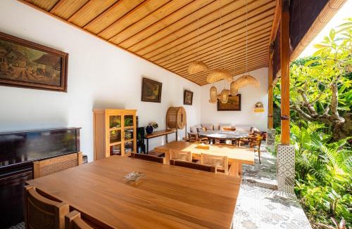 Lodtunduh Hotel | Kubu Kirana