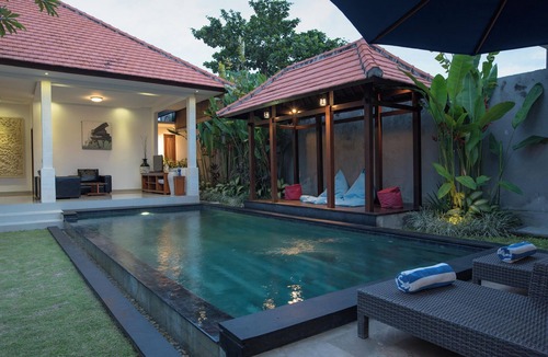 Kerobokan Villa | Kubu Manggala 4-Bedroom Private Pool Villa Include Breakfast