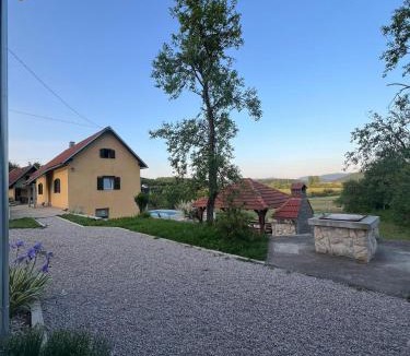 Otocac House | Kuca Roza