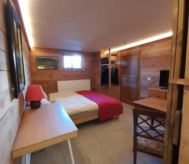 Nenzlingen Apartment | Kuhstall Suite mit Bad