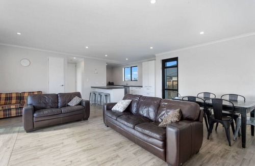 Waiotahi Apartment | Kukumoa At the Beach