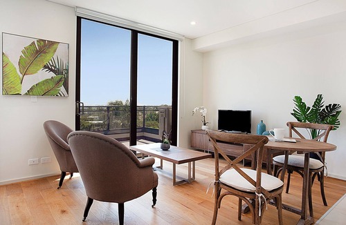 Crows Nest Apartment | KULA - Premium Studio Apartment