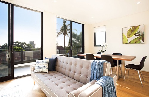 Crows Nest Apartment | KULA - Premium Two Bed Apartment