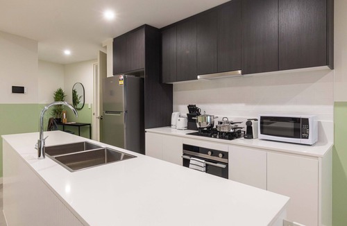 Westmead Apartment | KULA - Superior Three Bed Apartment