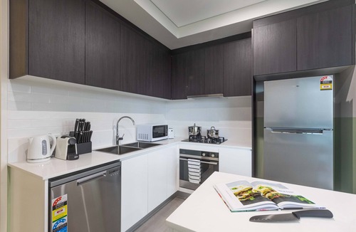 Westmead Apartment | KULA - Superior Three Bed Apartment