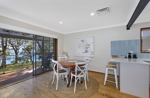 Summerland Point House | Kullaroo Lakehouse - Waterfront Reserve