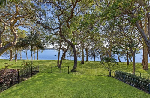 Summerland Point House | Kullaroo Lakehouse - Waterfront Reserve