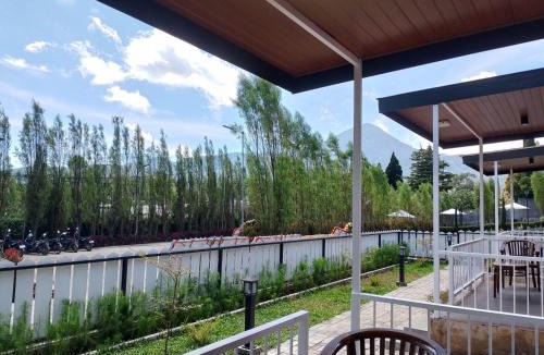 Lembang Ski Chalet | KUMA KUMI VILLAGE - Colorful Cabins in Maribaya, Lembang