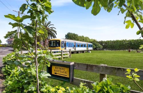 Kumeu Bed & Breakfast | Kumeu Kottage