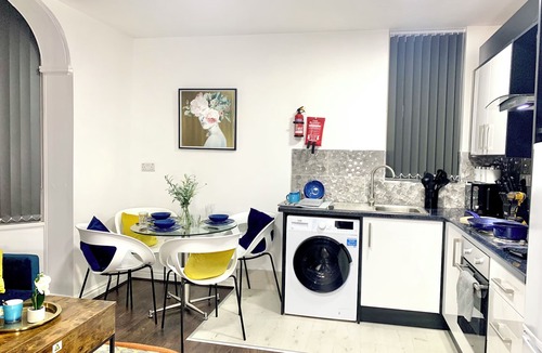 Moseley Apartment | Kunda House Church Rd