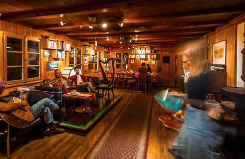 Lungern Hostel | Kunst- und Naturfreundehaus Brünig