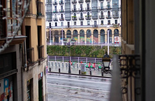 Bilbao Old Town Apartment | Kuttun by People Rentals apartment