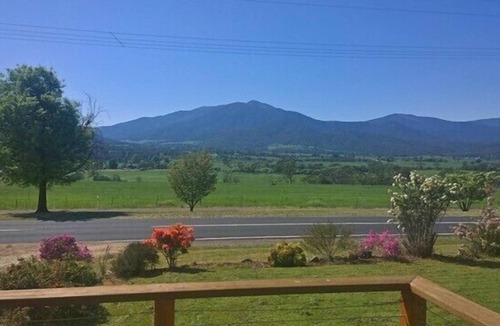 Tawonga House | KVH PANORAMA GUEST HOUSE