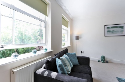 Peterborough Apartment | KVM - Jubilee Mansions 2