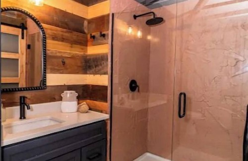 Wirtz Resort | KWANGO, a Luxury Canvas Cabin Experience, at Karoo Smith Mountain Lake n