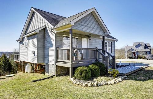 Taylorsville House | KY Cottage, with hot tub and lake view, on the Bourbon Trail