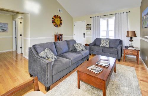 Taylorsville House | KY Cottage, with hot tub and lake view, on the Bourbon Trail