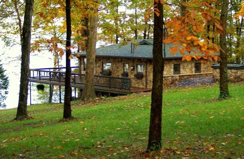 Almo Cottage | Ky Lake Unique Stone Cottage - On-Site Boat Rentals with Private Dock