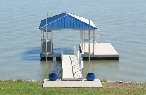 Almo Cottage | Ky Lake Unique Stone Cottage - On-Site Boat Rentals with Private Dock