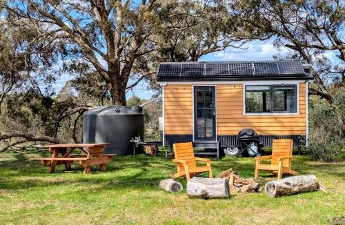 Metcalfe House | Kyneton Ridge Tiny House - Tiny Stays