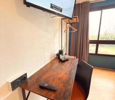 Nouan-sur-Loire Hotel | Kyriad Blois Sud - Vineuil